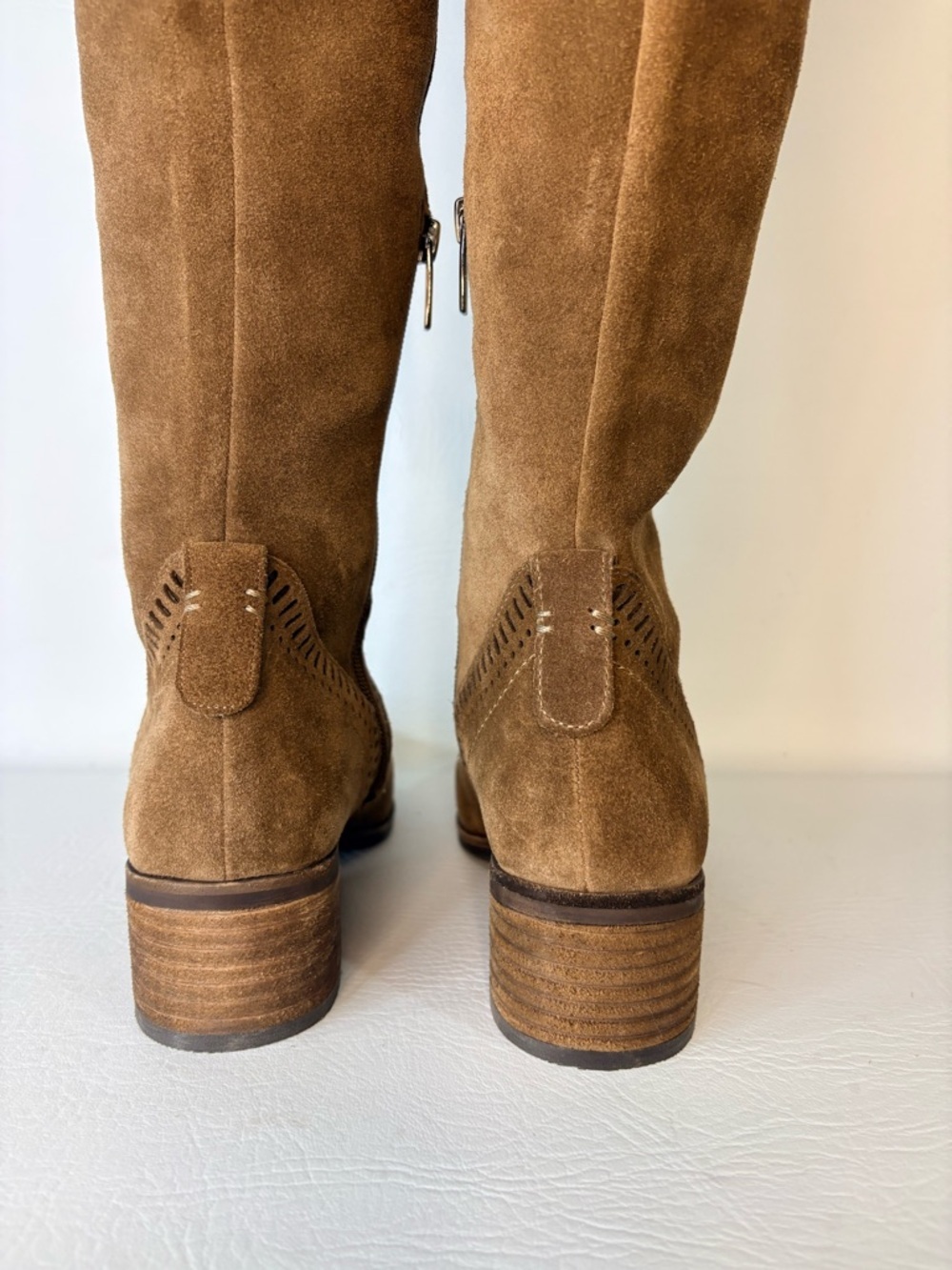 NEW Vince Camuto Karinda Over-the-Knee Boots Suede Size 6 - Picture 7 of 11